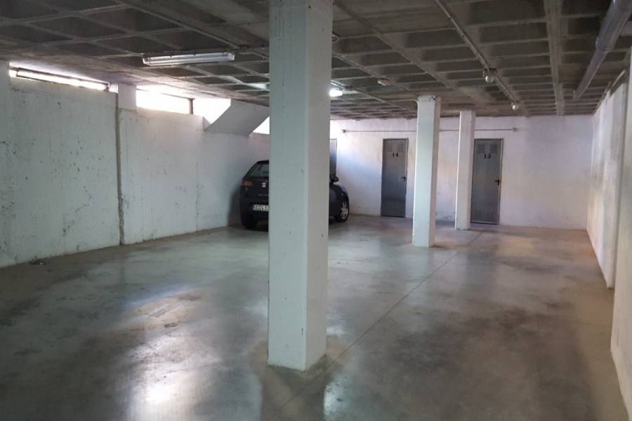 Alicante,Alicante,España,Cocheras,24196