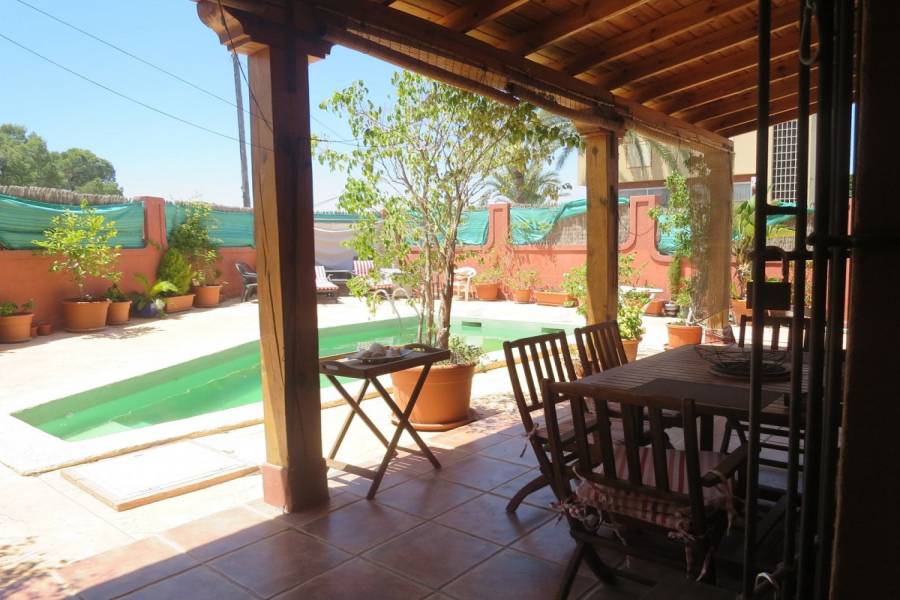 Elche,Alicante,España,5 Bedrooms Bedrooms,3 BathroomsBathrooms,Bungalow,24197