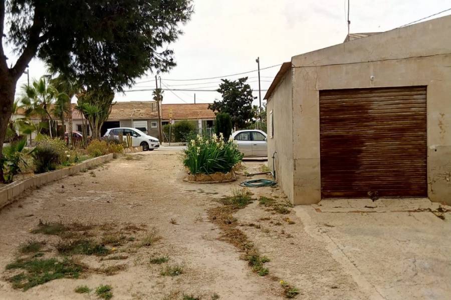 Elche,Alicante,España,4 Bedrooms Bedrooms,1 BañoBathrooms,Casas,24210