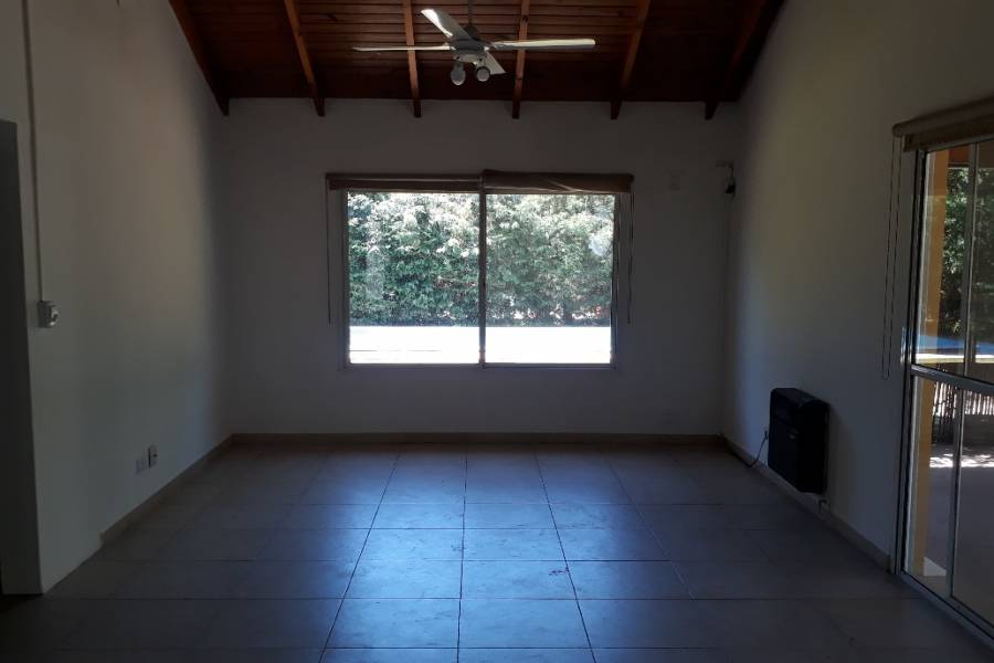 Belen de Escobar,Buenos Aires,Argentina,3 Habitaciones Habitaciones,2 BañosBaños,Casas,Fincas de Maschwitz,islandia 2300,3202