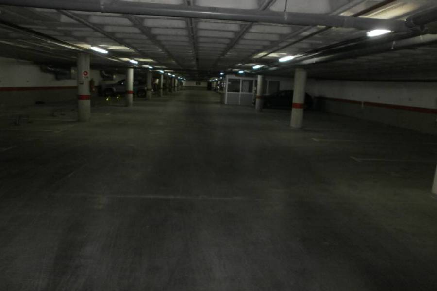 Benidorm,Alicante,España,Cocheras,24255