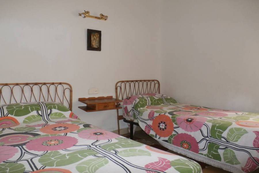 Benidorm,Alicante,España,3 Bedrooms Bedrooms,1 BañoBathrooms,Casas de pueblo,24259