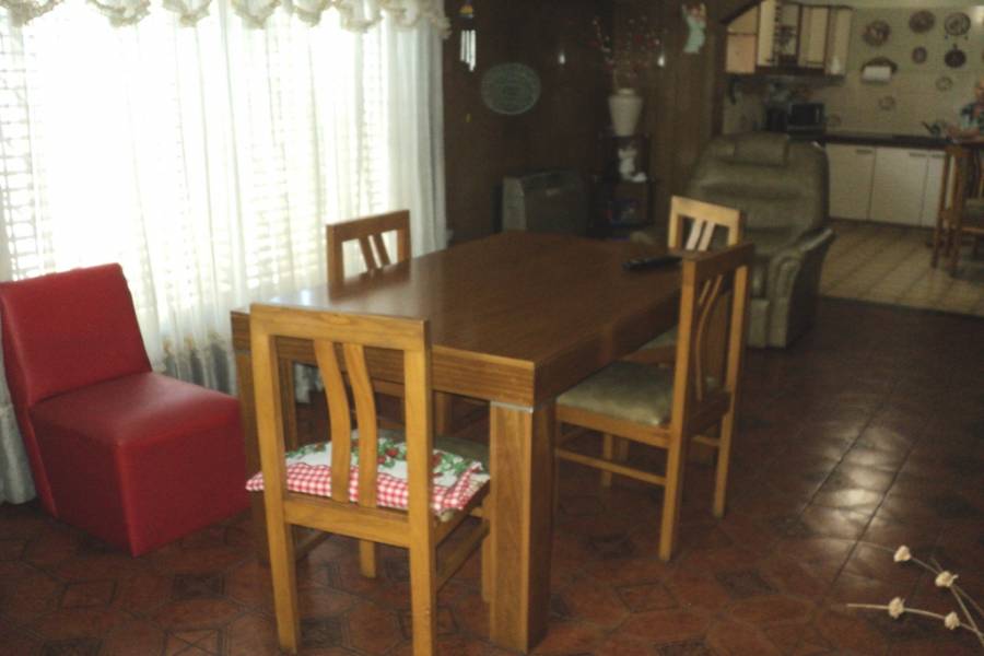 Aldo Bonzi,Buenos Aires,Argentina,1 BañoBaños,Casas,Campion,3210