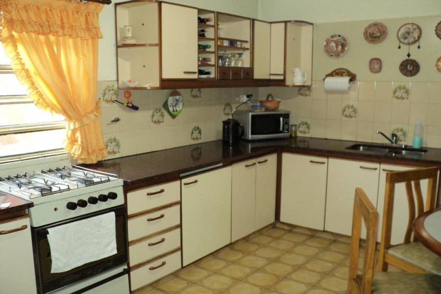 Aldo Bonzi,Buenos Aires,Argentina,1 BañoBaños,Casas,Campion,3210