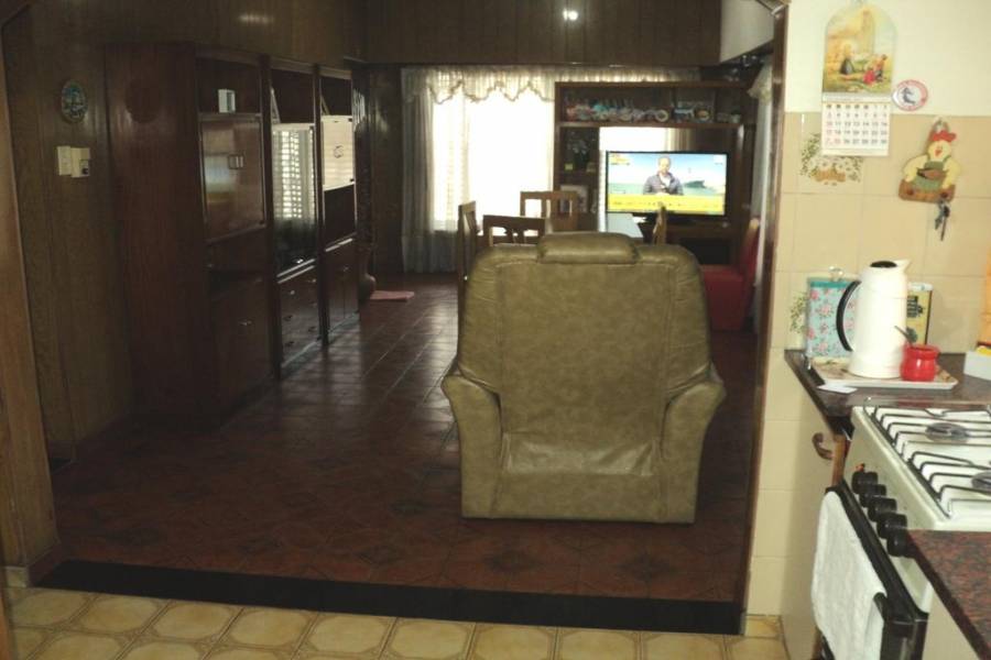 Aldo Bonzi,Buenos Aires,Argentina,1 BañoBaños,Casas,Campion,3210
