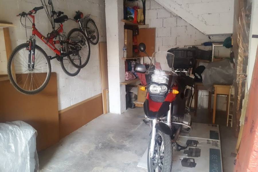 Benidorm,Alicante,España,Cocheras,24342