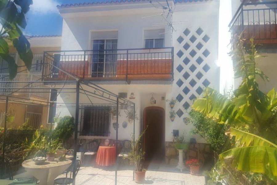 Benidorm,Alicante,España,5 Bedrooms Bedrooms,2 BathroomsBathrooms,Adosada,24347