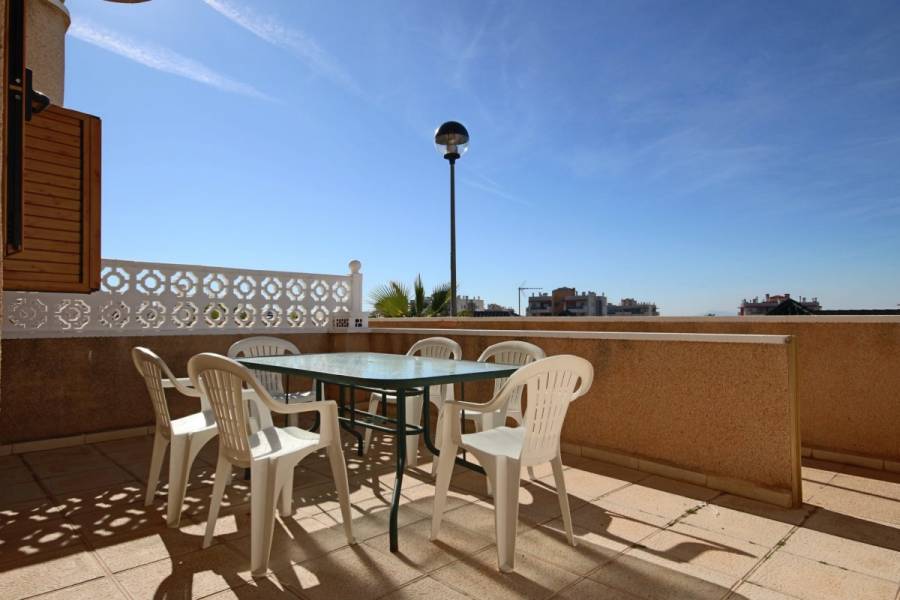 Arenales del sol,Alicante,España,2 Bedrooms Bedrooms,2 BathroomsBathrooms,Bungalow,24372