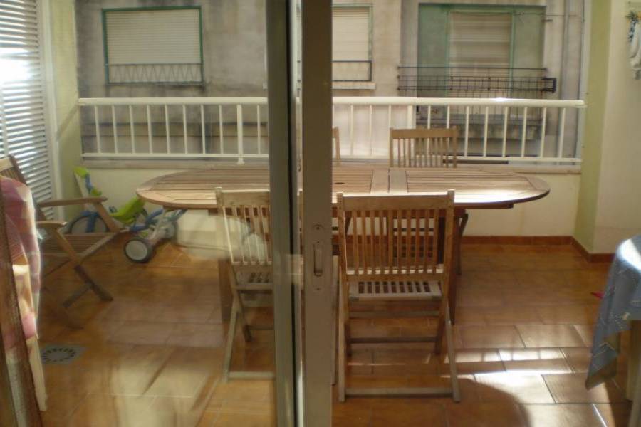 Alicante,Alicante,España,3 Bedrooms Bedrooms,2 BathroomsBathrooms,Atico,24378