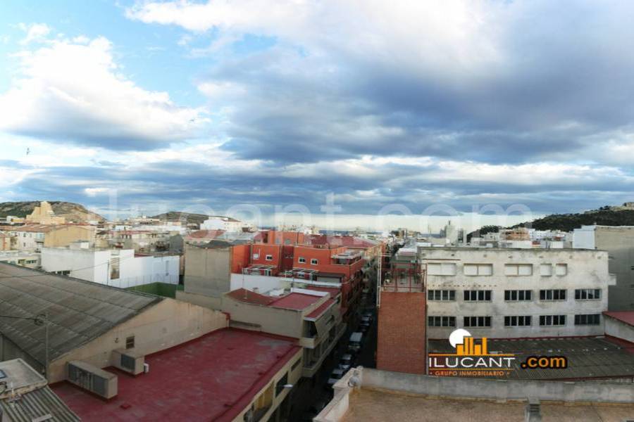 Alicante,Alicante,España,4 Bedrooms Bedrooms,2 BathroomsBathrooms,Atico,24381