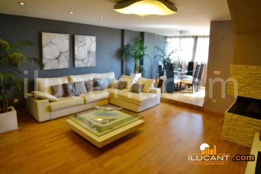 Alicante,Alicante,España,3 Bedrooms Bedrooms,2 BathroomsBathrooms,Atico,24391