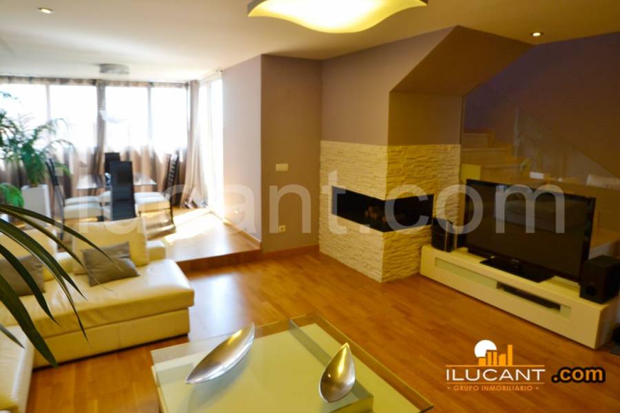 Alicante,Alicante,España,3 Bedrooms Bedrooms,2 BathroomsBathrooms,Atico,24391