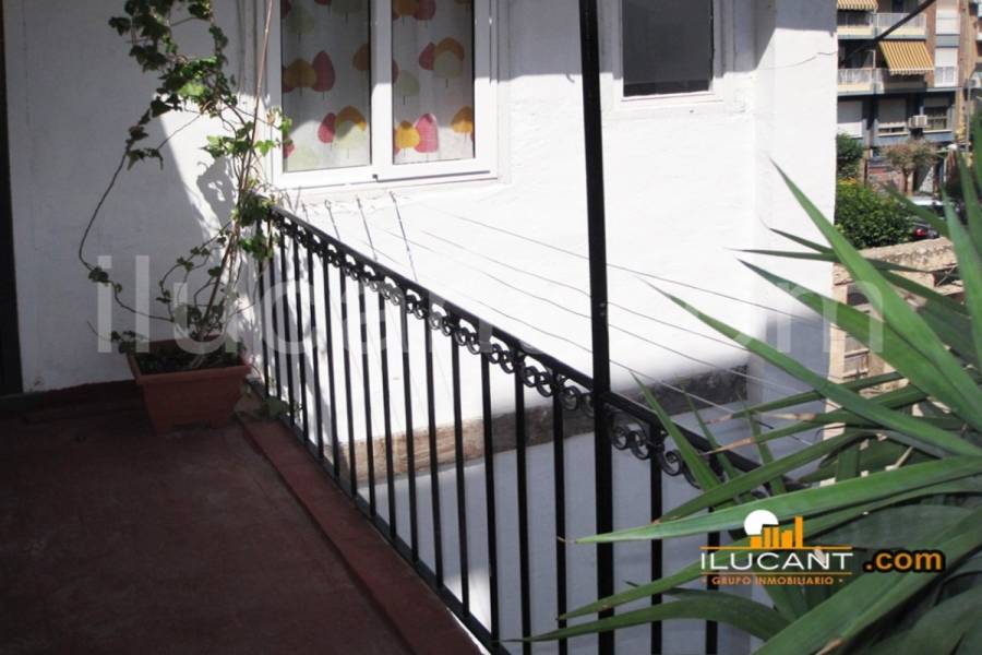 Alicante,Alicante,España,2 Bedrooms Bedrooms,2 BathroomsBathrooms,Edificio,24399