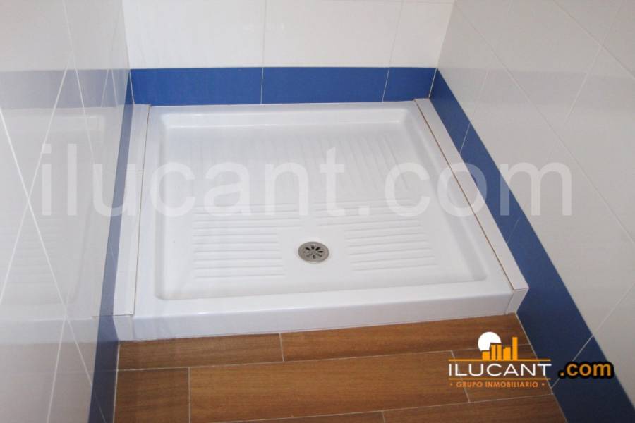 Alicante,Alicante,España,2 Bedrooms Bedrooms,2 BathroomsBathrooms,Edificio,24399