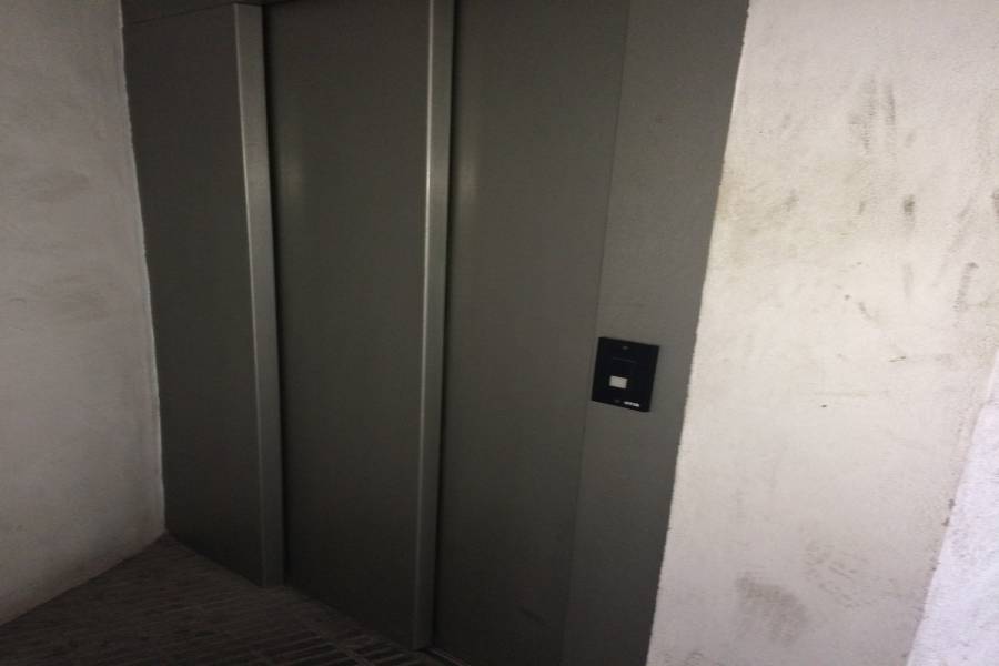 Elche,Alicante,España,Cocheras,24423