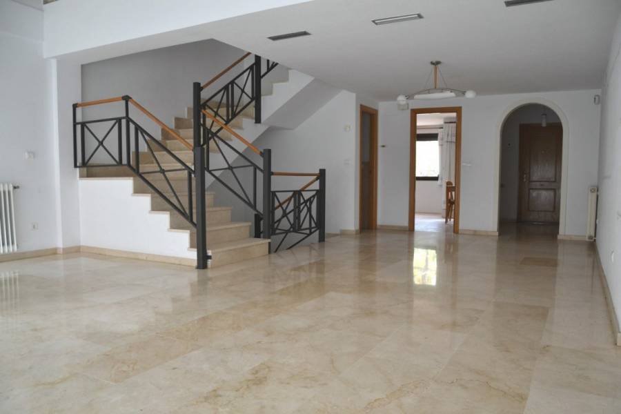 Alicante,Alicante,España,4 Bedrooms Bedrooms,4 BathroomsBathrooms,Adosada,24437