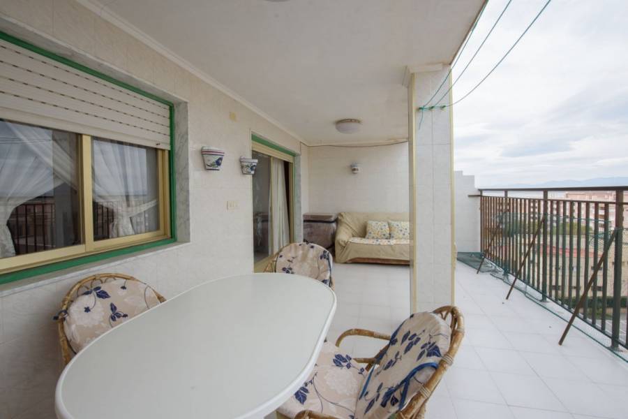 Santa Pola,Alicante,España,4 Bedrooms Bedrooms,1 BañoBathrooms,Atico,24444
