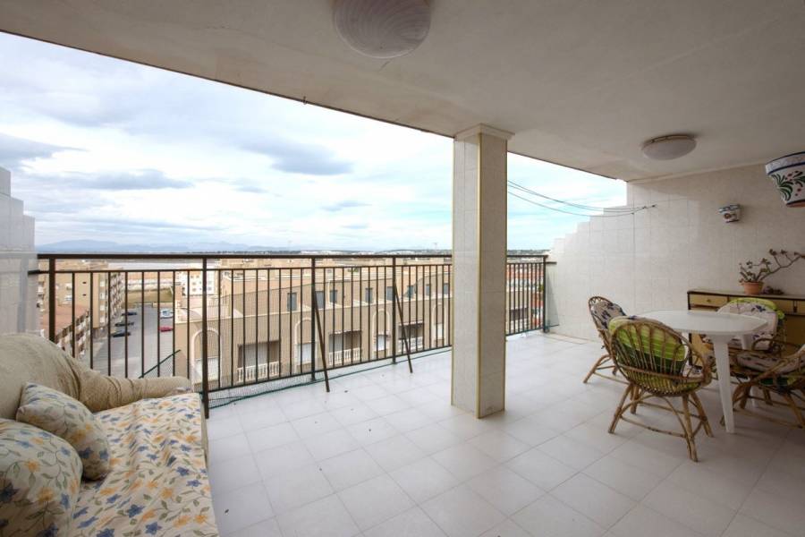 Santa Pola,Alicante,España,4 Bedrooms Bedrooms,1 BañoBathrooms,Atico,24444