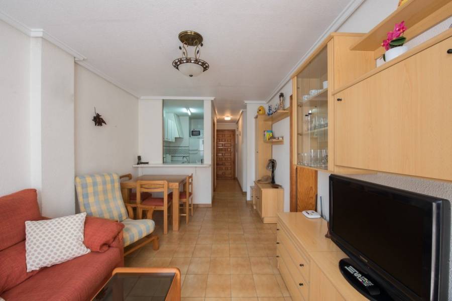 Santa Pola,Alicante,España,2 Bedrooms Bedrooms,1 BañoBathrooms,Apartamentos,24446