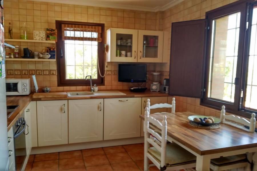 Villena,Alicante,España,3 Bedrooms Bedrooms,1 BañoBathrooms,Casas,24477