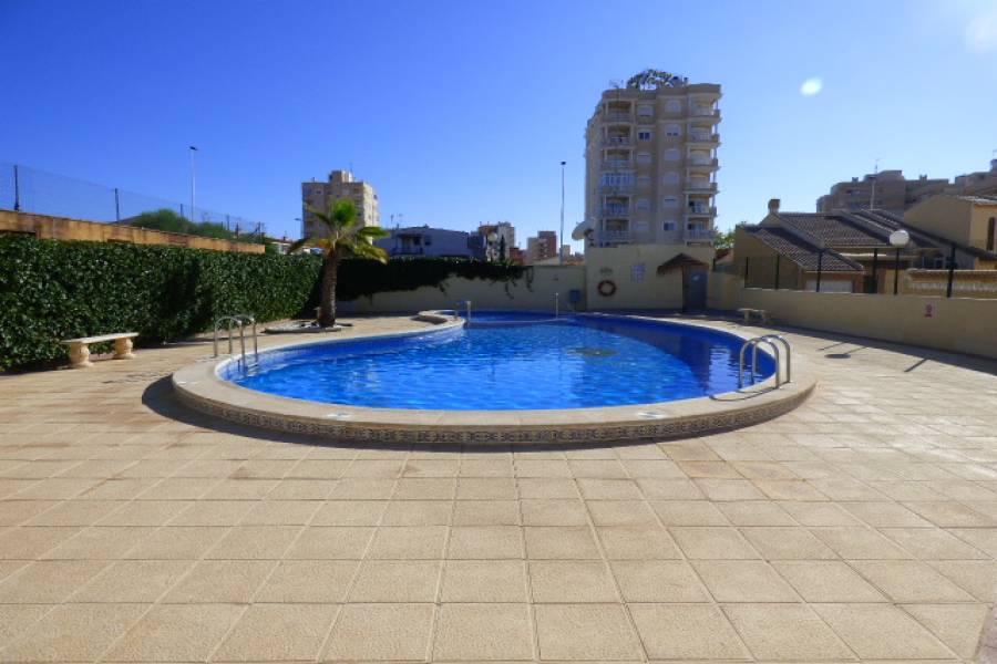 Torrevieja,Alicante,España,3 Bedrooms Bedrooms,2 BathroomsBathrooms,Adosada,24505
