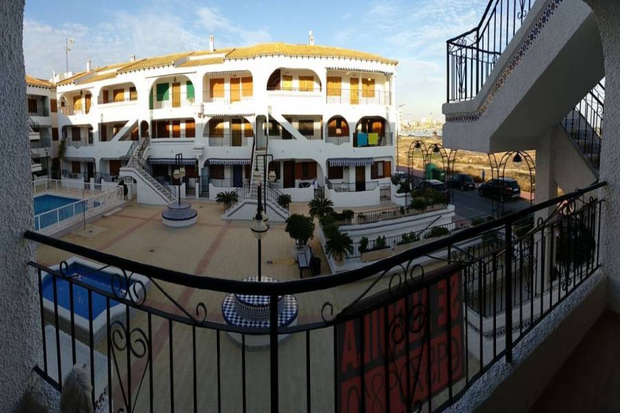 Torrevieja,Alicante,España,3 Bedrooms Bedrooms,1 BañoBathrooms,Apartamentos,24522