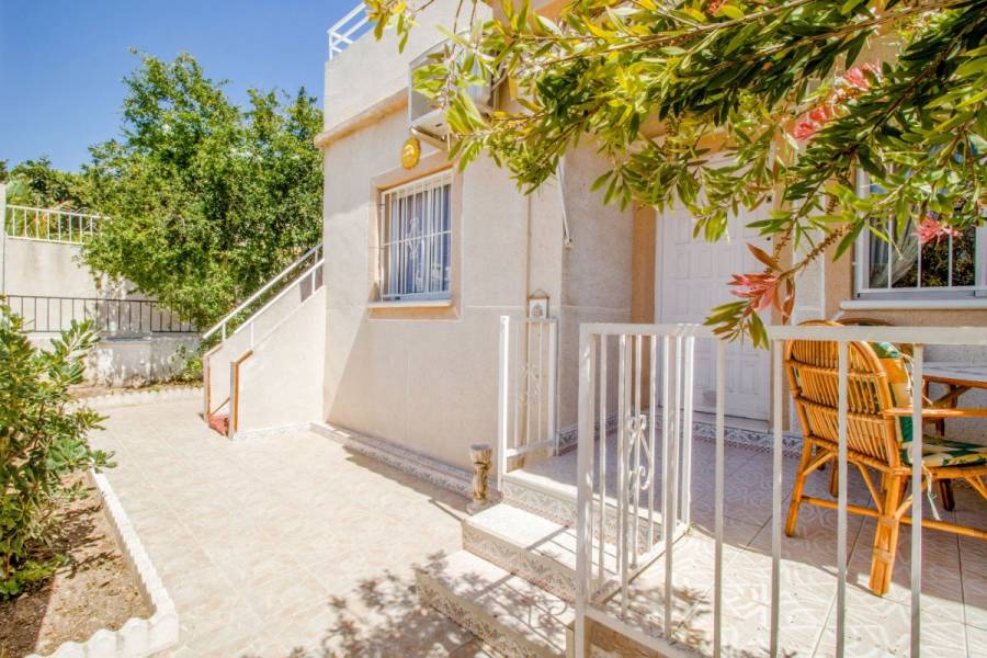 Torrevieja,Alicante,España,2 Bedrooms Bedrooms,1 BañoBathrooms,Adosada,24548