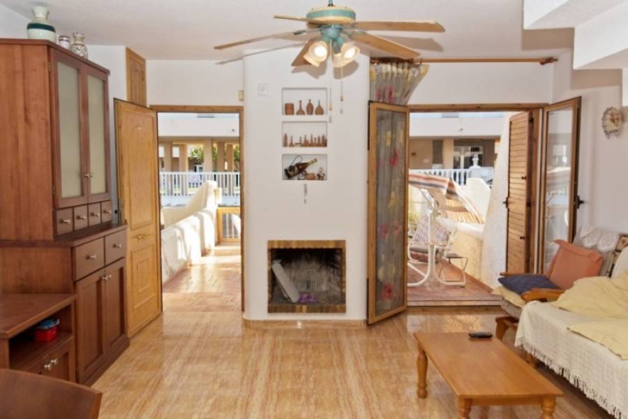 Torrevieja,Alicante,España,3 Bedrooms Bedrooms,2 BathroomsBathrooms,Adosada,24556
