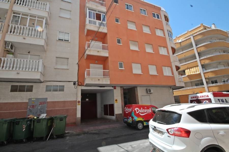 Torrevieja,Alicante,España,Cocheras,24561