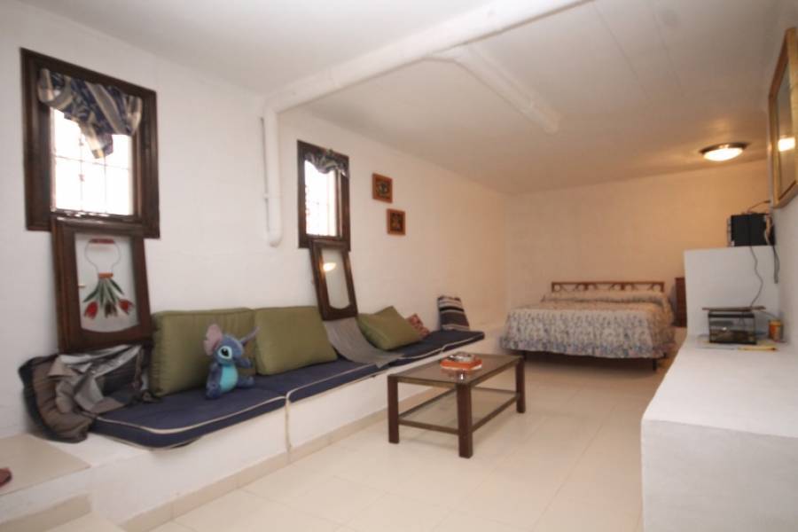 Torrevieja,Alicante,España,4 Bedrooms Bedrooms,1 BañoBathrooms,Bungalow,24566