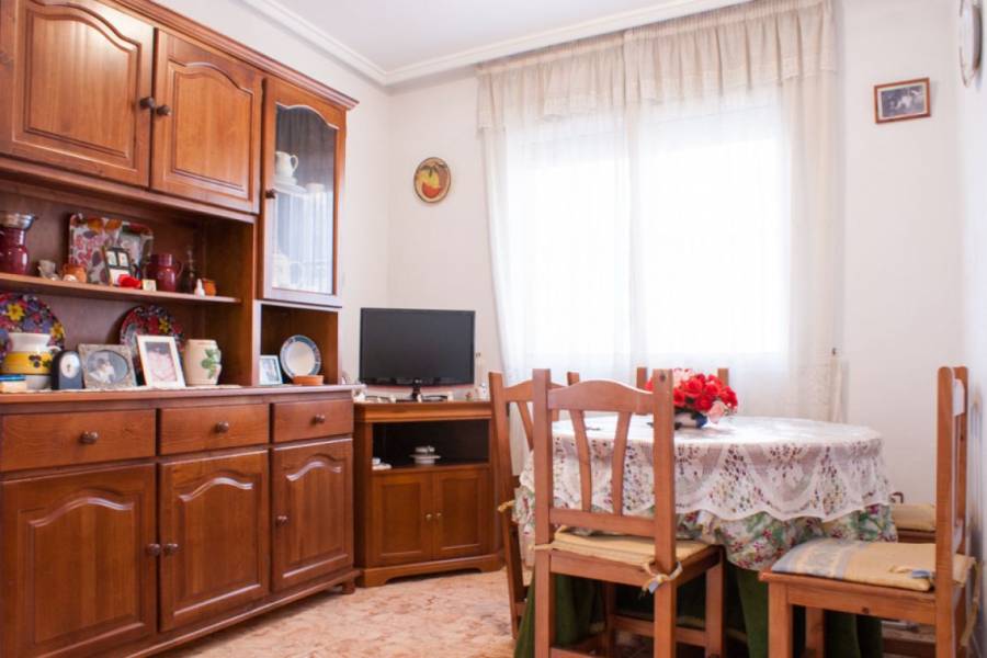 Torrevieja,Alicante,España,3 Bedrooms Bedrooms,2 BathroomsBathrooms,Apartamentos,24608