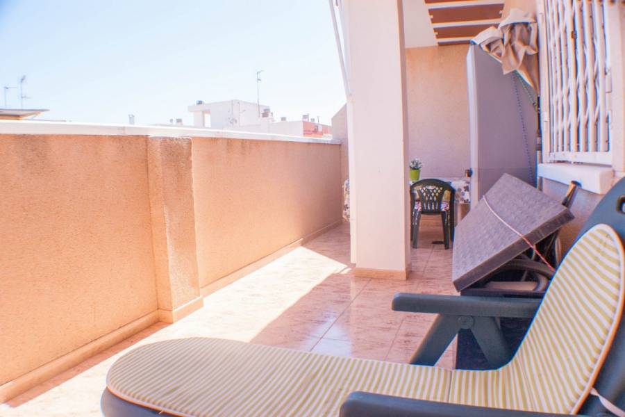 Torrevieja,Alicante,España,2 Bedrooms Bedrooms,1 BañoBathrooms,Atico,24615