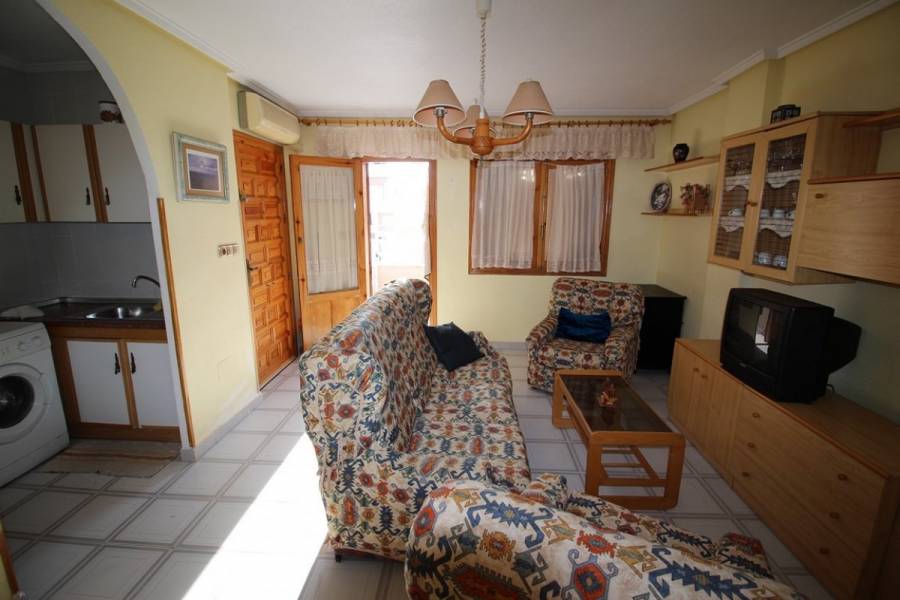 Torrevieja,Alicante,España,2 Bedrooms Bedrooms,1 BañoBathrooms,Atico,24620