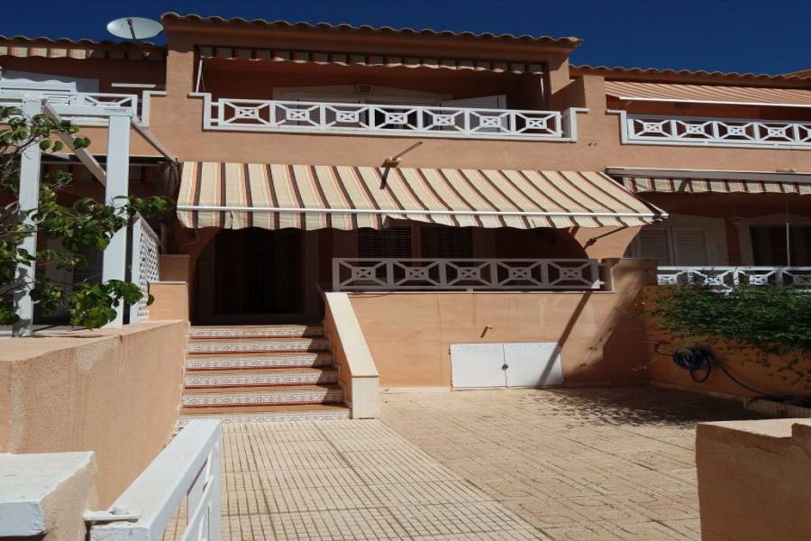 Santa Pola,Alicante,España,3 Bedrooms Bedrooms,1 BañoBathrooms,Adosada,24646
