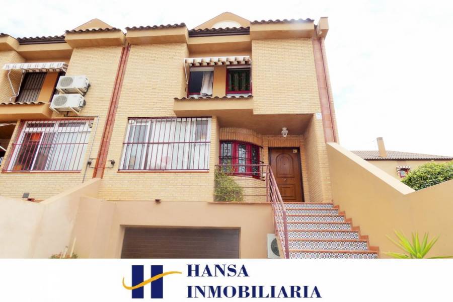 San Juan,Alicante,España,3 Bedrooms Bedrooms,2 BathroomsBathrooms,Adosada,24673