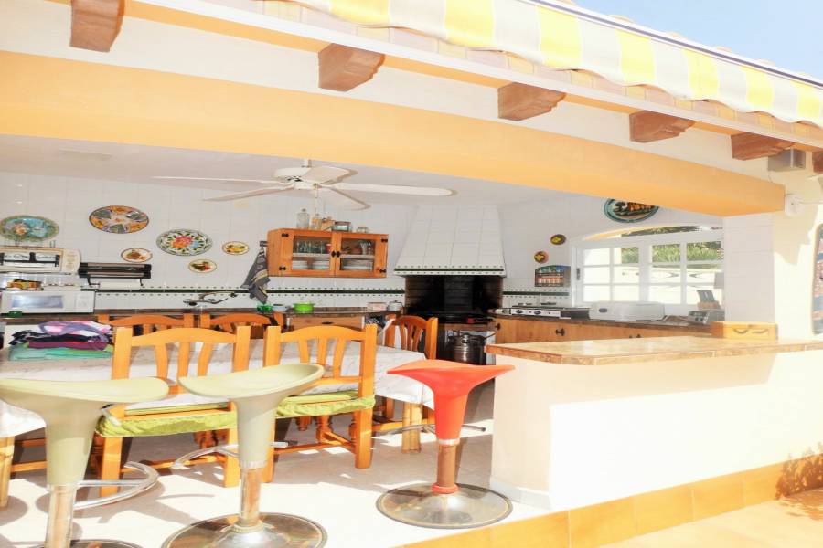 el Campello,Alicante,España,5 Bedrooms Bedrooms,3 BathroomsBathrooms,Adosada,24680