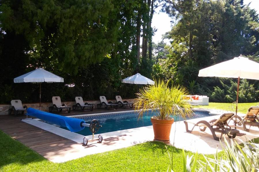 IMPERDIBLE! VER INFO...,7 Habitaciones Habitaciones,5 BañosBaños,Casas,2,3241