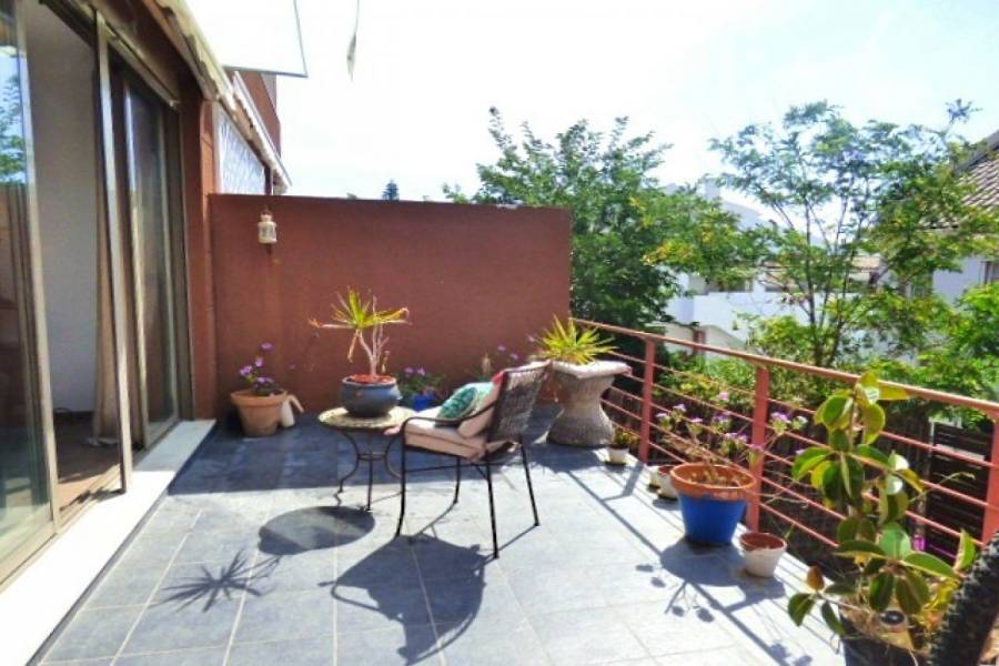 Alicante,Alicante,España,5 Bedrooms Bedrooms,1 BañoBathrooms,Adosada,24708