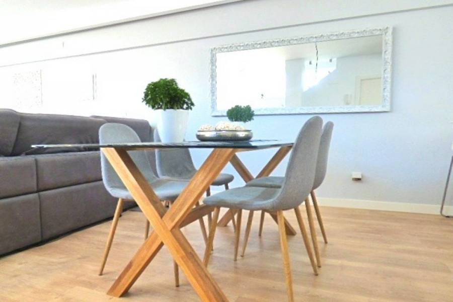 Alicante,Alicante,España,5 Bedrooms Bedrooms,2 BathroomsBathrooms,Bungalow,24709