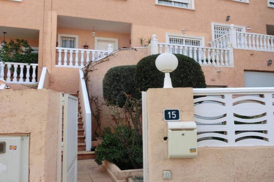 La Nucia,Alicante,España,3 Bedrooms Bedrooms,3 BathroomsBathrooms,Bungalow,24725
