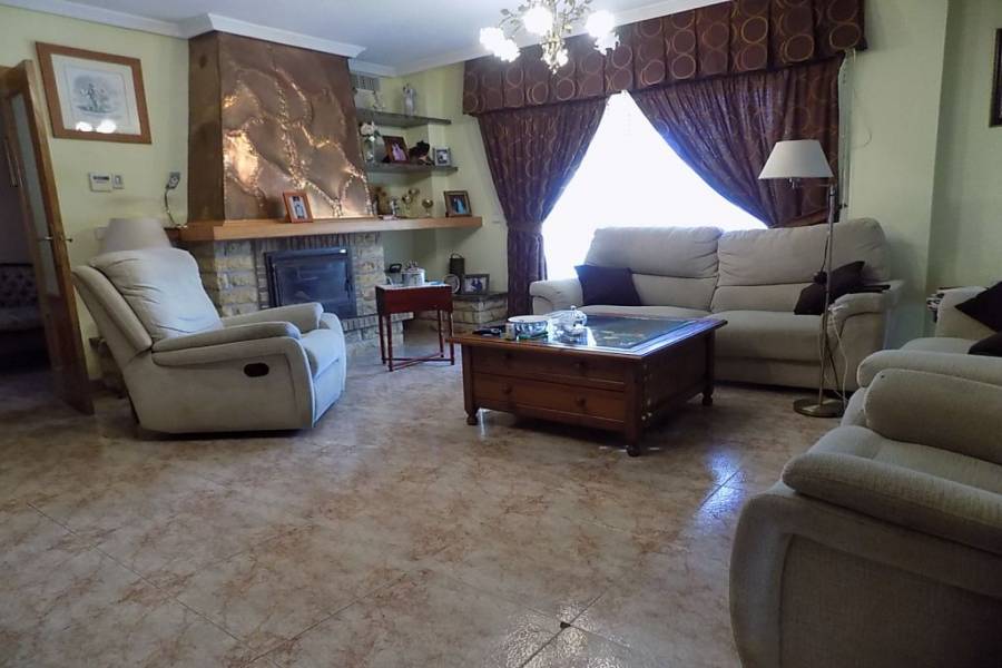 Polop,Alicante,España,6 Bedrooms Bedrooms,4 BathroomsBathrooms,Atico duplex,24736