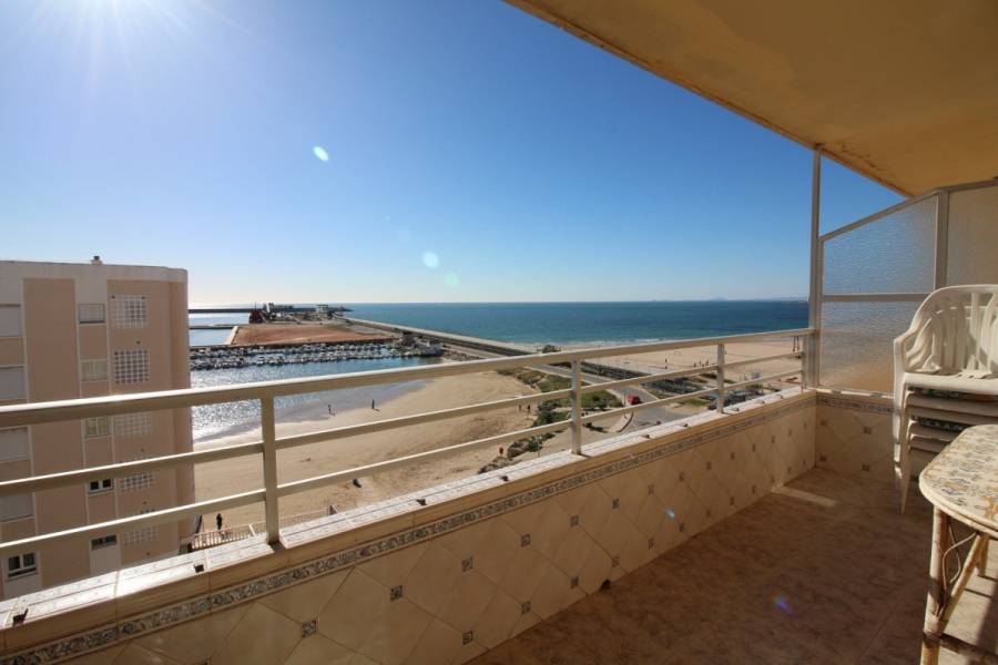 Torrevieja,Alicante,España,3 Bedrooms Bedrooms,1 BañoBathrooms,Atico,24756