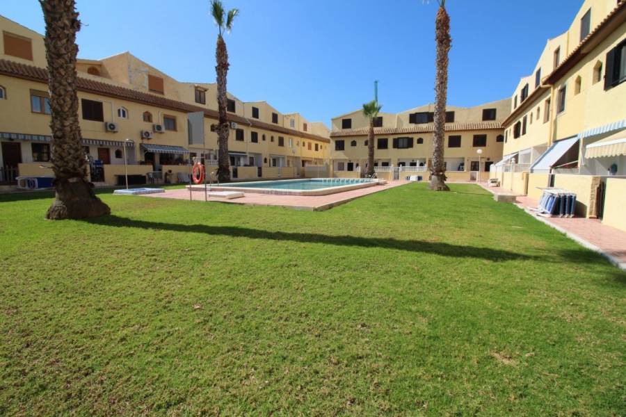 Torrevieja,Alicante,España,3 Bedrooms Bedrooms,1 BañoBathrooms,Dúplex,24757