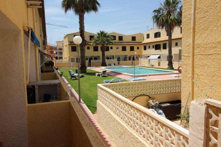 Torrevieja,Alicante,España,3 Bedrooms Bedrooms,1 BañoBathrooms,Dúplex,24757