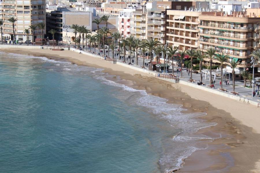 Torrevieja,Alicante,España,3 Bedrooms Bedrooms,2 BathroomsBathrooms,Atico,24764