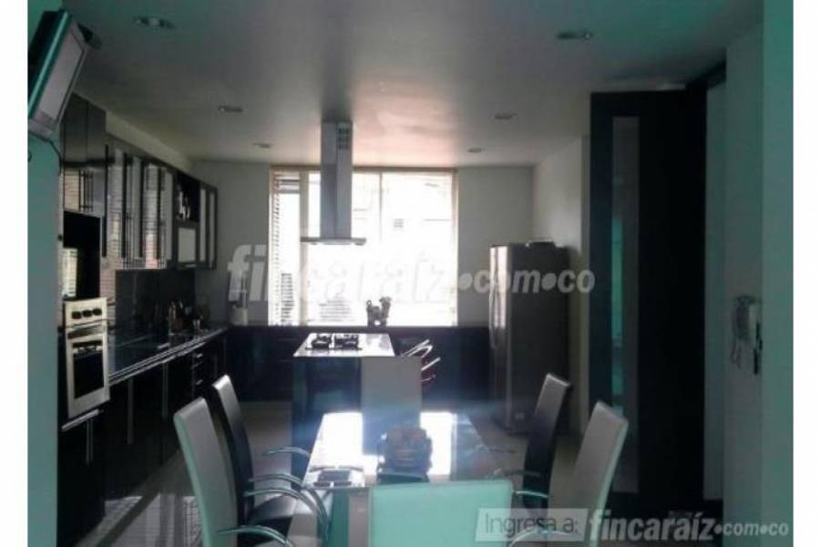 Bogotá D.C,Cundinamarca,Colombia,5 Habitaciones Habitaciones,6 BañosBaños,Casas,cra 70 # 175 - 85 ,2,3249