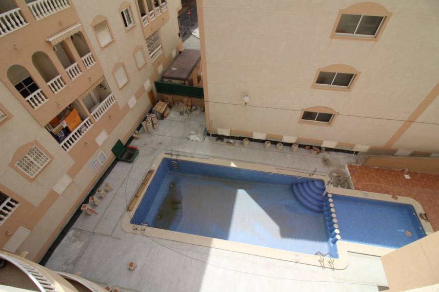 Torrevieja,Alicante,España,2 Bedrooms Bedrooms,1 BañoBathrooms,Apartamentos,24768