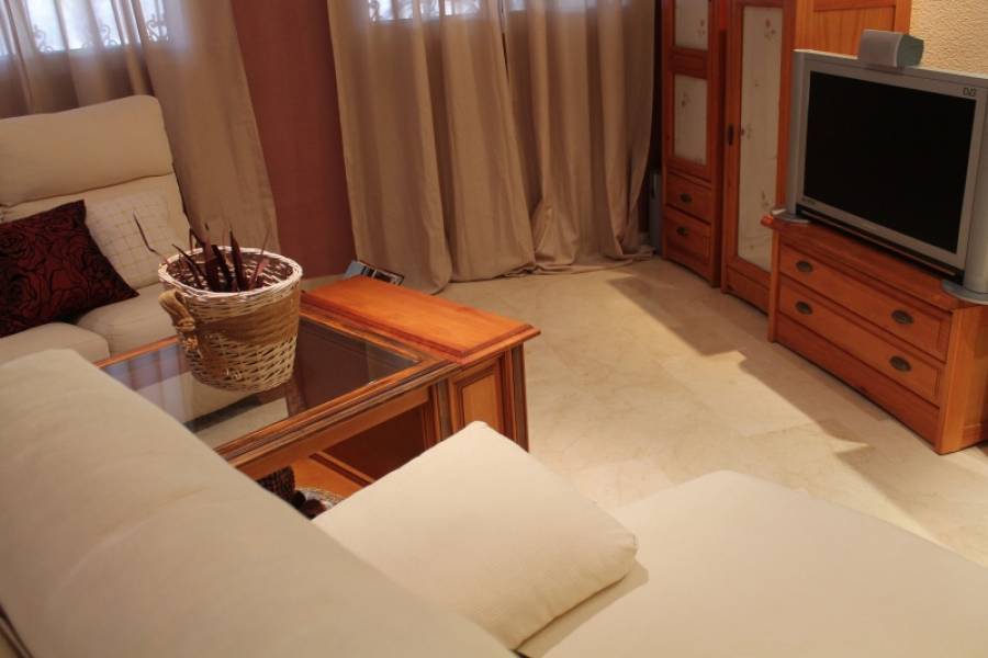 Elche,Alicante,España,3 Bedrooms Bedrooms,3 BathroomsBathrooms,Adosada,24775