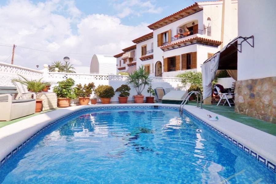 San Juan,Alicante,España,4 Bedrooms Bedrooms,3 BathroomsBathrooms,Adosada,24817