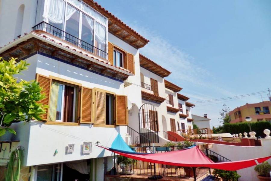 San Juan,Alicante,España,4 Bedrooms Bedrooms,3 BathroomsBathrooms,Adosada,24817